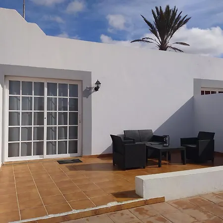 Casa Erika Tarajalejo Apartment Exterior photo